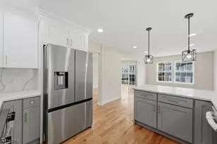 271 Schley St, Newark, NJ 07112 - Photo 10