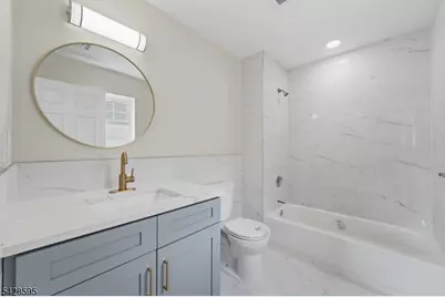271 Schley St, Newark, NJ 07112 - Photo 34