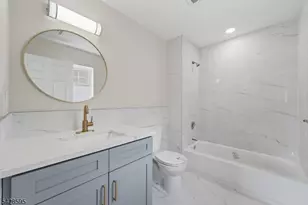 271 Schley St, Newark, NJ 07112 - Photo 34