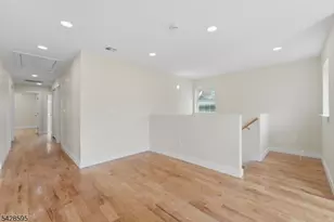 271 Schley St, Newark, NJ 07112 - Photo 22