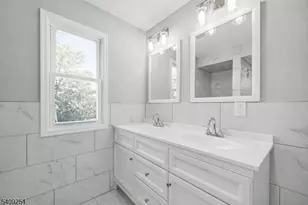 146 Poplar St, Ridgefield, NJ 07660 - Photo 8