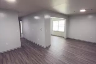 519 Chestnut St, Roselle, NJ 07203 - Photo 2