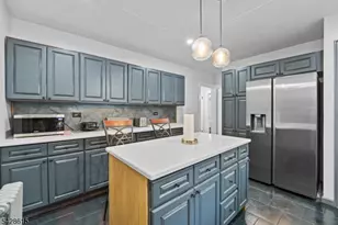 257 Brighton Ave, East Orange, NJ 07017 - Photo 10