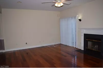 223 Emily Pl, Parsippany, NJ 07054 - Photo 10