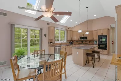 5 White Buck Run, Warren Township, NJ 07059 - Photo 14