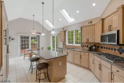 5 White Buck Run, Warren Township, NJ 07059 - Photo 12
