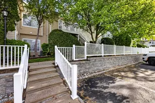 60 Wentworth Rd, Bedminster Township, NJ 07921 - Photo 2