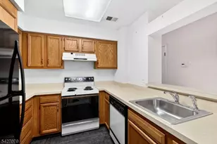 60 Wentworth Rd, Bedminster Township, NJ 07921 - Photo 6