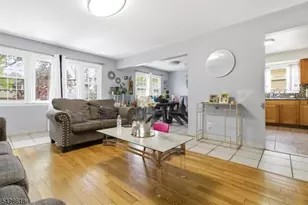 1129 E Henry St, Linden, NJ 07036 - Photo 4