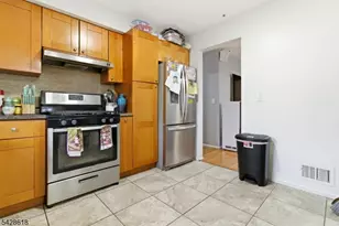 1129 E Henry St, Linden, NJ 07036 - Photo 8