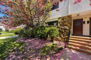 904D Merritt Dr, Hillsborough Township, NJ 08844 - Photo 2