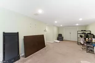 30 Elinora Dr, Wanaque, NJ 07465 - Photo 14