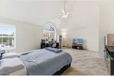 30 Elinora Dr, Wanaque, NJ 07465 - Photo 18