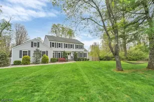 5 Fieldstone Dr, Washington Township, NJ 07853 - Photo 1