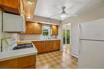 75 W Oakland Ave, Oakland, NJ 07436 - Photo 14