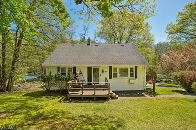 75 W Oakland Ave, Oakland, NJ 07436 - Photo 2