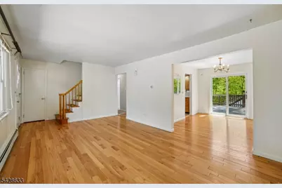 75 W Oakland Ave, Oakland, NJ 07436 - Photo 6