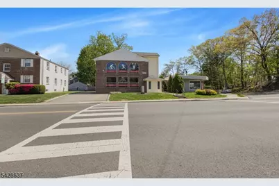 582 Franklin Ave, Nutley, NJ 07110 - Photo 26