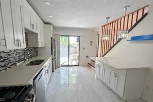 516 Westgate Dr, Edison, NJ 08820 - Photo 6