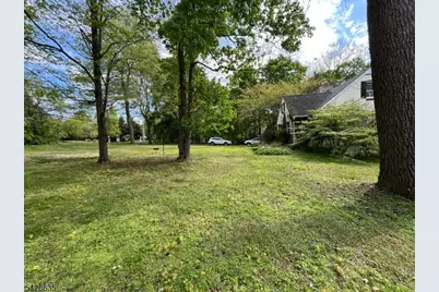 317 S Finley Ave, Bernards Township, NJ 07920 - Photo 6