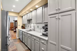 8 Delaware Ln, Branchburg Township, NJ 08876 - Photo 10