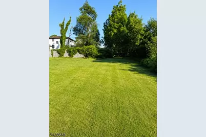1109 E Henry St, Linden, NJ 07036 - Photo 1