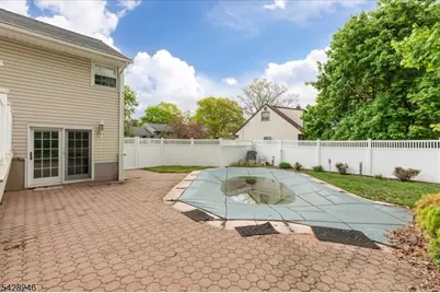 27 Fraley Dr, Franklin Township, NJ 08873 - Photo 36