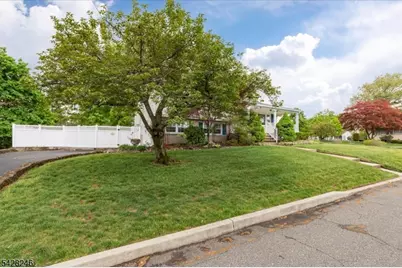 27 Fraley Dr, Franklin Township, NJ 08873 - Photo 46