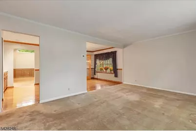 27 Fraley Dr, Franklin Township, NJ 08873 - Photo 6