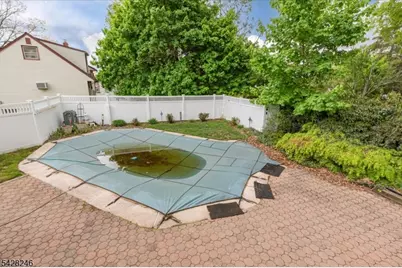 27 Fraley Dr, Franklin Township, NJ 08873 - Photo 44