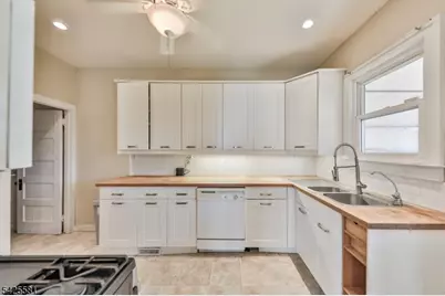 226 Irwin Street, Phillipsburg, NJ 08865 - Photo 16