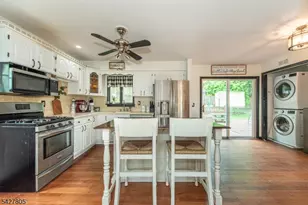 6 Ward Ave, Butler, NJ 07405 - Photo 4