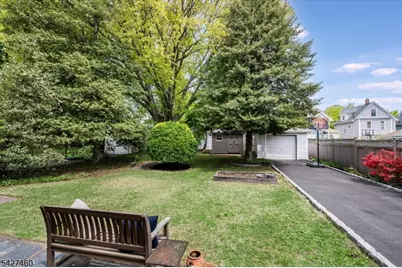 81 Evergreen Ave, Bloomfield Twp., NJ 07003 - Photo 46