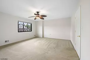 260 Wildflower Ln, Hillsborough Township, NJ 08844 - Photo 12