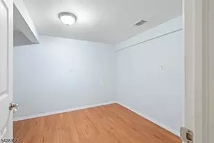 260 Wildflower Ln, Hillsborough Township, NJ 08844 - Photo 20