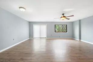 260 Wildflower Ln, Hillsborough Township, NJ 08844 - Photo 8