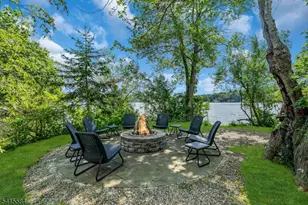 29 Air Castle Isle, Hopatcong, NJ 07821 - Photo 4