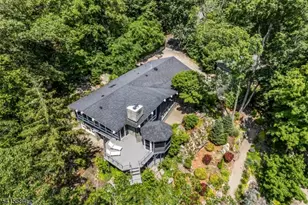 29 Air Castle Isle, Hopatcong, NJ 07821 - Photo 2
