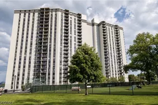100 Manhattan Ave, Union City, NJ 07087 - Photo 26