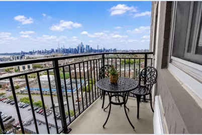 100 Manhattan Ave #1612, Union City, NJ 07087 - Photo 20