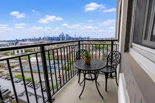 100 Manhattan Ave, Union City, NJ 07087 - Photo 20