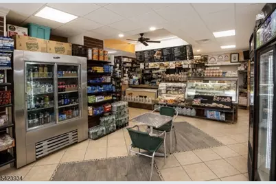100 Manhattan Ave #1612, Union City, NJ 07087 - Photo 16