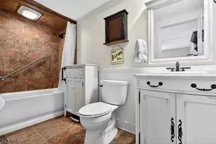 90 Hamburg Turnpike, Bloomingdale, NJ 07403 - Photo 26
