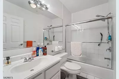 129 The Promenade, Edgewater, NJ 07020 - Photo 8