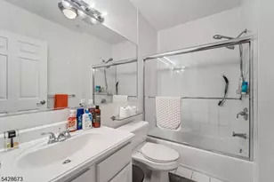 129 The Promenade, Edgewater, NJ 07020 - Photo 8
