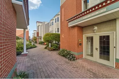 129 The Promenade, Edgewater, NJ 07020 - Photo 14