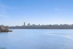 129 The Promenade, Edgewater, NJ 07020 - Photo 10