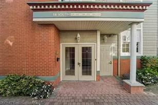 129 The Promenade, Edgewater, NJ 07020 - Photo 16
