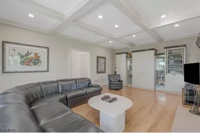 8 Waldron Dr, Bridgewater, NJ 08836 - Photo 16