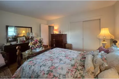 3 Perrelli Ln, Jefferson Township, NJ 07438 - Photo 20